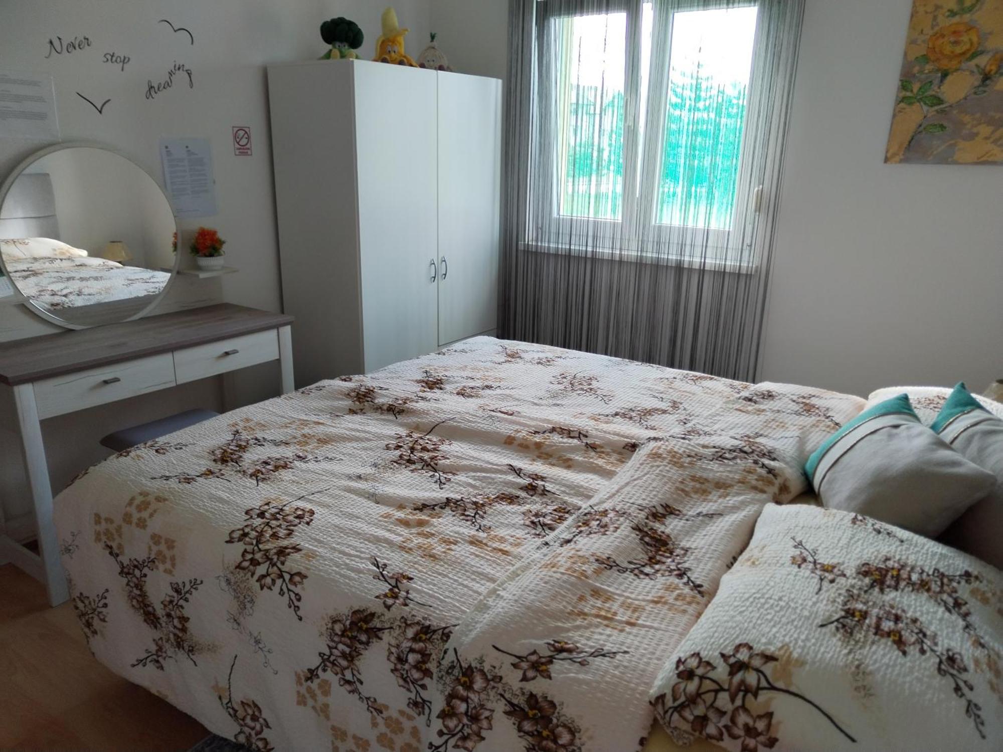 Yellow Rose Rakovica Ngoại thất bức ảnh